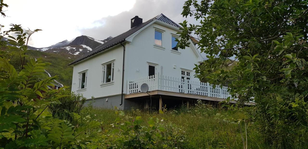 Vestpollen Pilan Lodge Lofoten מראה חיצוני תמונה
